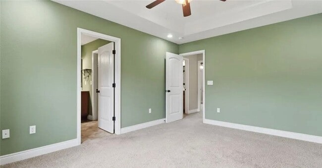 Building Photo - Beautiful Split-Level Home Near Fort Leonard Wood!