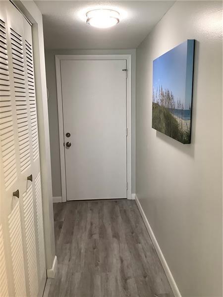 Building Photo - 18081 SE Country Club Dr