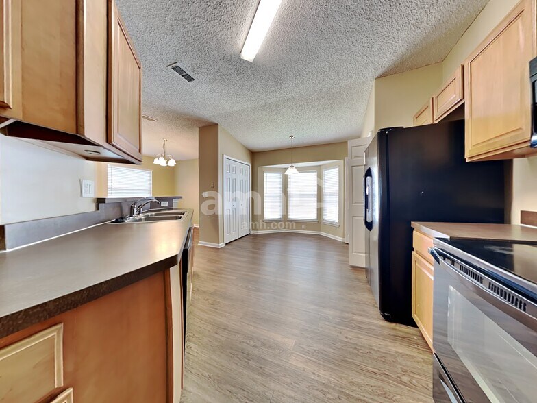 Building Photo - 7295 US Open Blvd