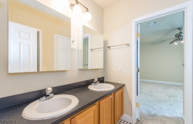 Building Photo - 46 Phoenix Ave