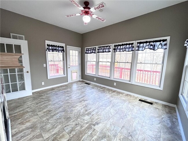 Building Photo - 95 Bassingham Dr