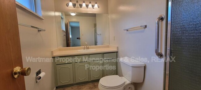 Building Photo - 6853 Duke Dr