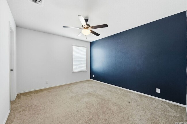 Building Photo - 6418 Dynamic Sound