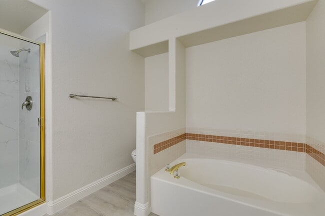 Building Photo - Lovely 1 story home near Warm Springs and Green Valley Pkwy with LARGE backyard!