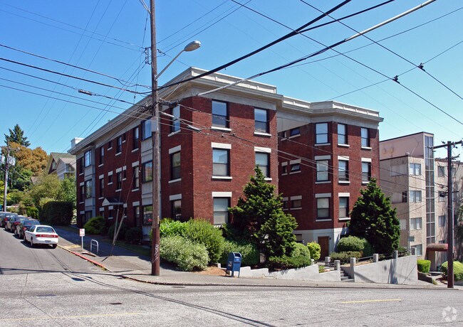Primary Photo - South Slope Queen Anne living at the Class...