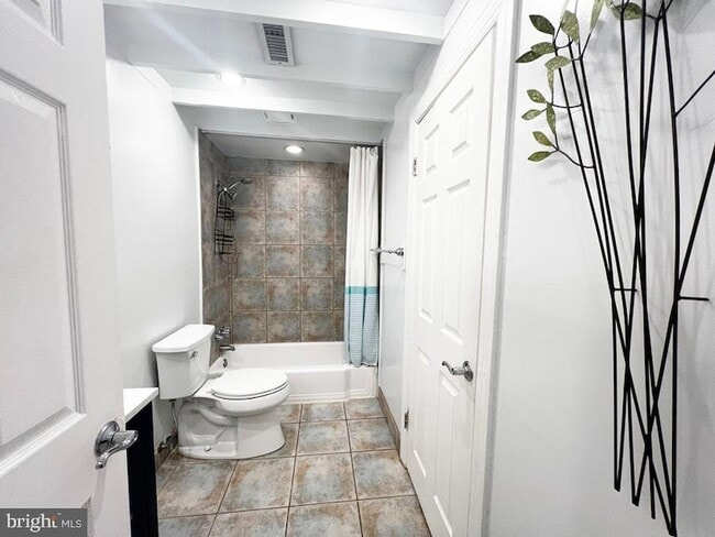 Building Photo - 3014 Dent Pl NW