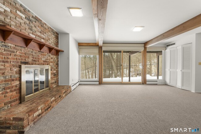 Building Photo - 304 Olmstead Hill Rd