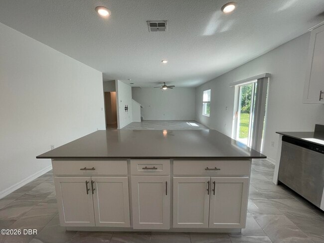 Building Photo - 1098 Pacific Dunes Ct