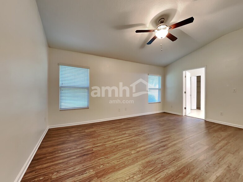 Building Photo - 603 Glendale Ln
