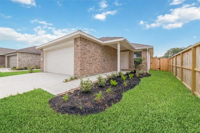 Primary Photo - 2902 Mallorca Dr