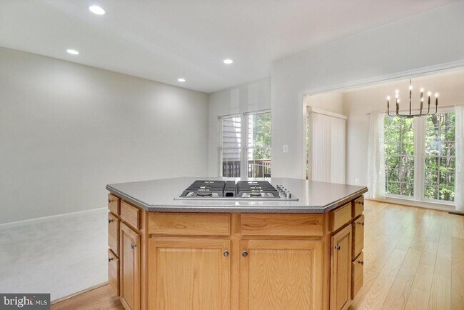 Building Photo - 4037 Fairfax Center Hunt Trail