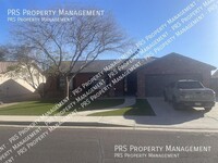 Building Photo - Beautiful Gilbert Home Just Listed