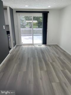 Building Photo - 7647 Summerhill Ct