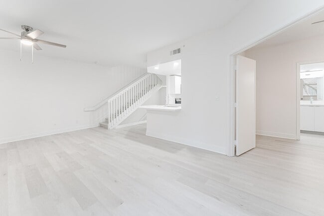 Building Photo - 20889 St Andrews Blvd