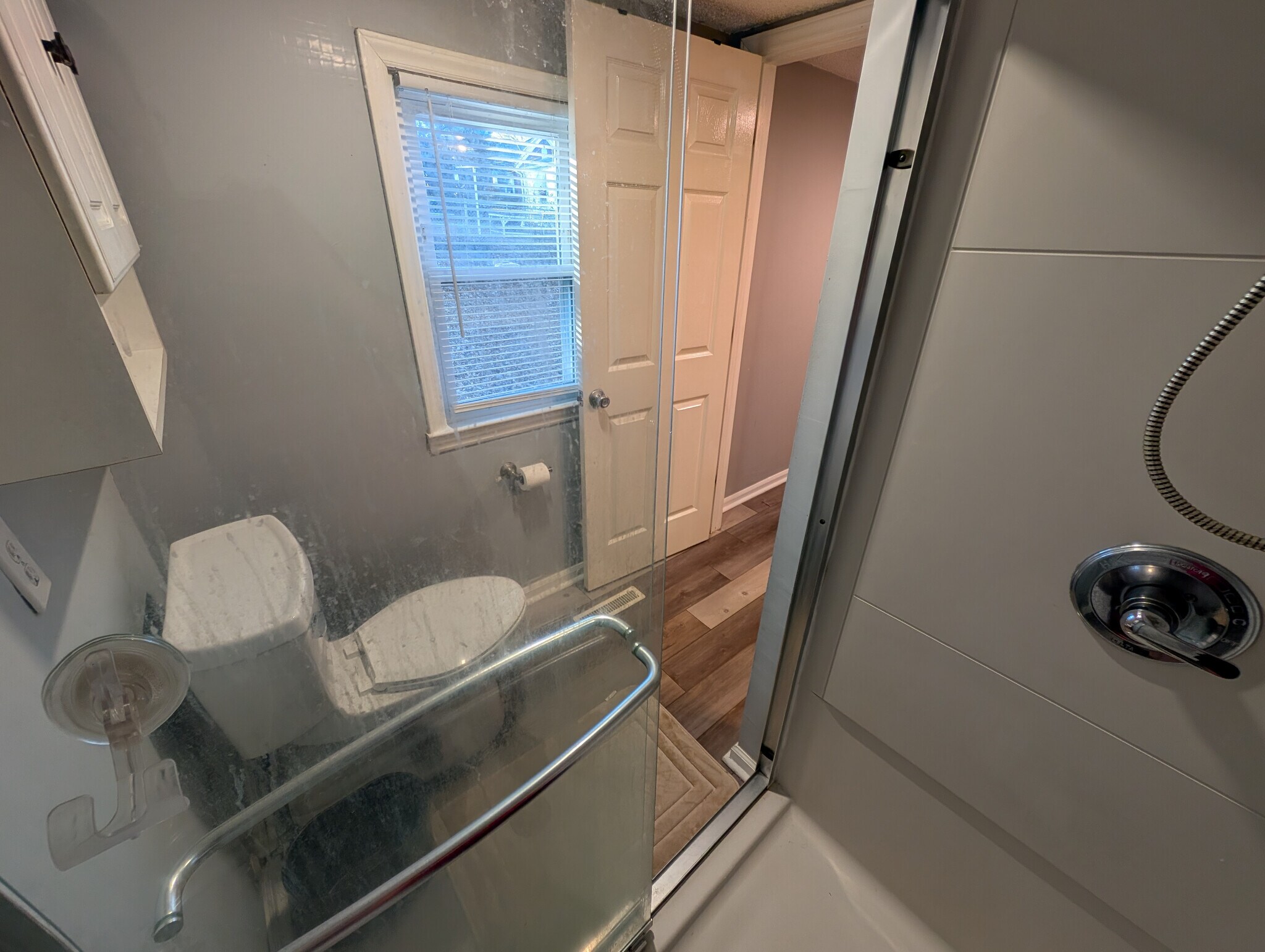 Building Photo - Room in House on Kannapolis Hwy