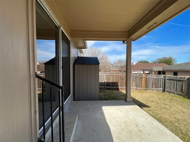 Building Photo - 116 Remington Dr