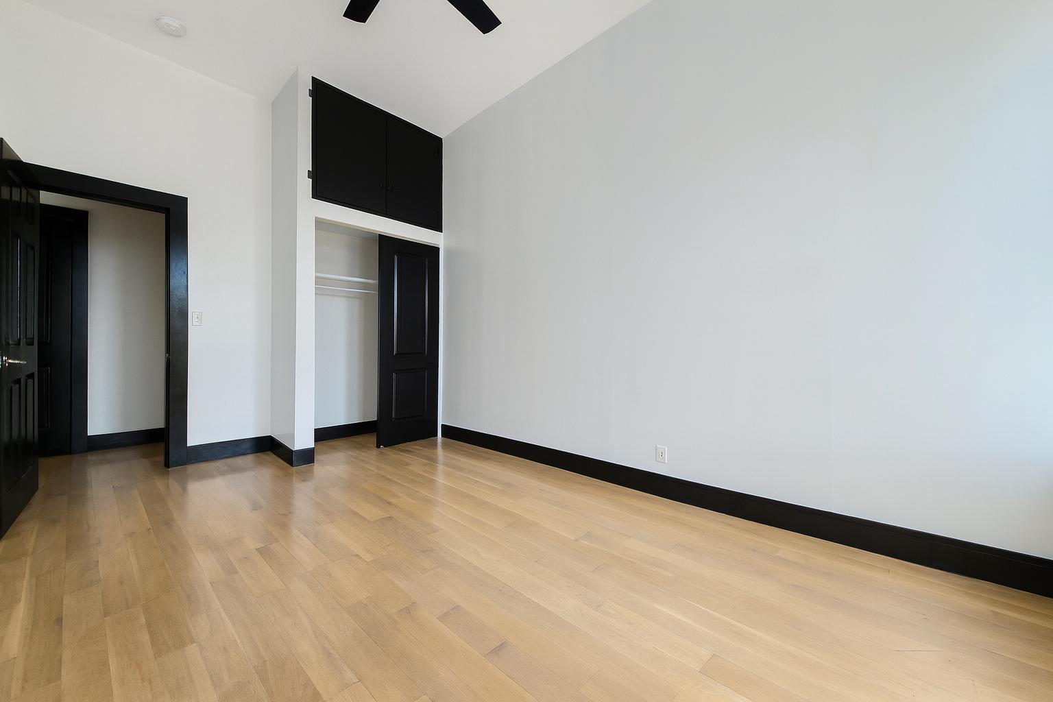 Building Photo - 44 MacDonough St