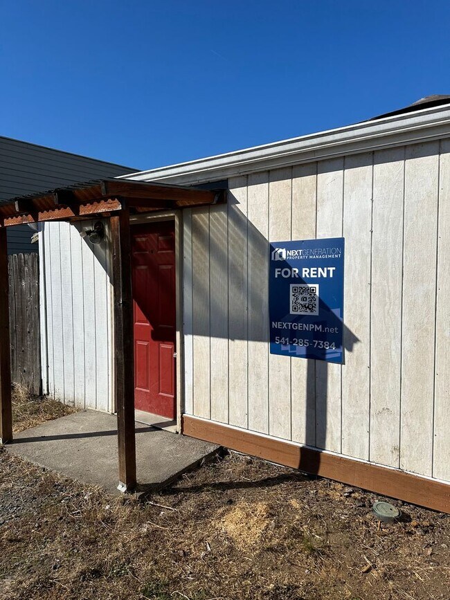 1032 1/2 Bethel Dr 1032 Bethel Dr Eugene OR 97402 Apartment Finder