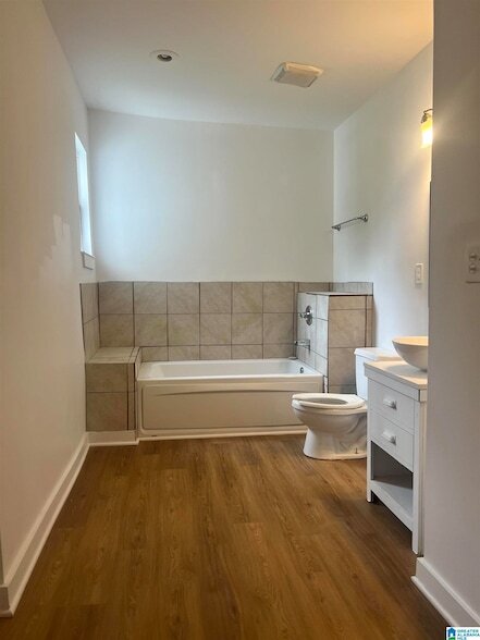 Building Photo - 309309 Iota Ave S