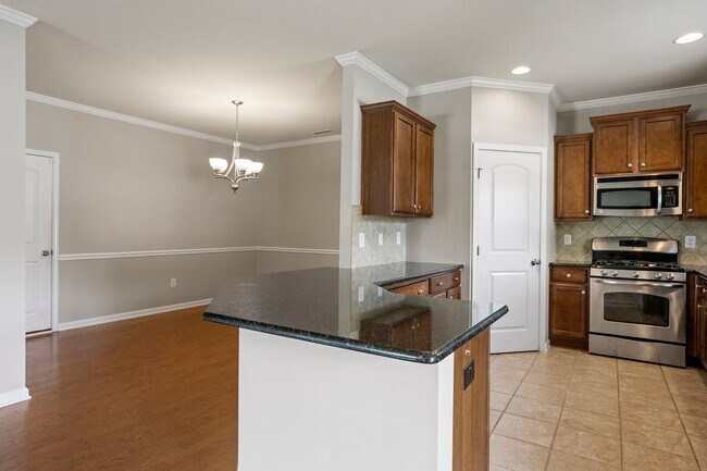 Building Photo - 223 Station Dr