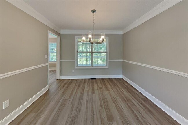 Building Photo - 3820 Pheasant Run Trce