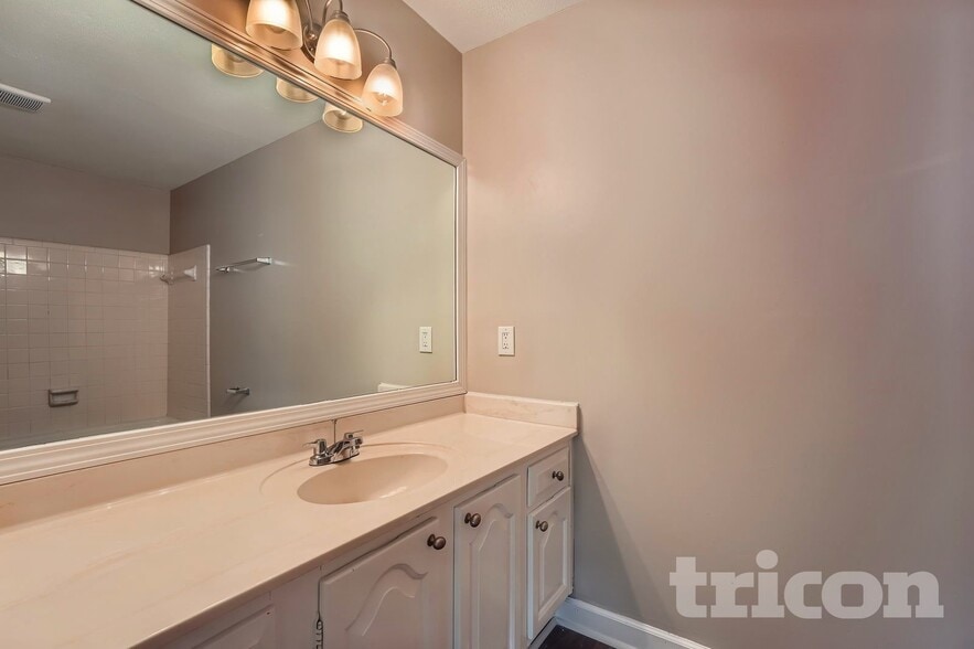 Building Photo - 115 Brantley Rd