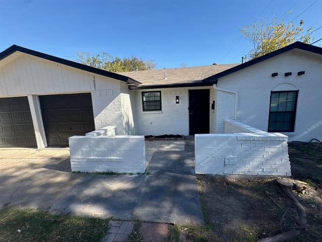 Building Photo - 3005 Farrell Ln