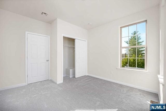 Building Photo - 69 Arnold Dr