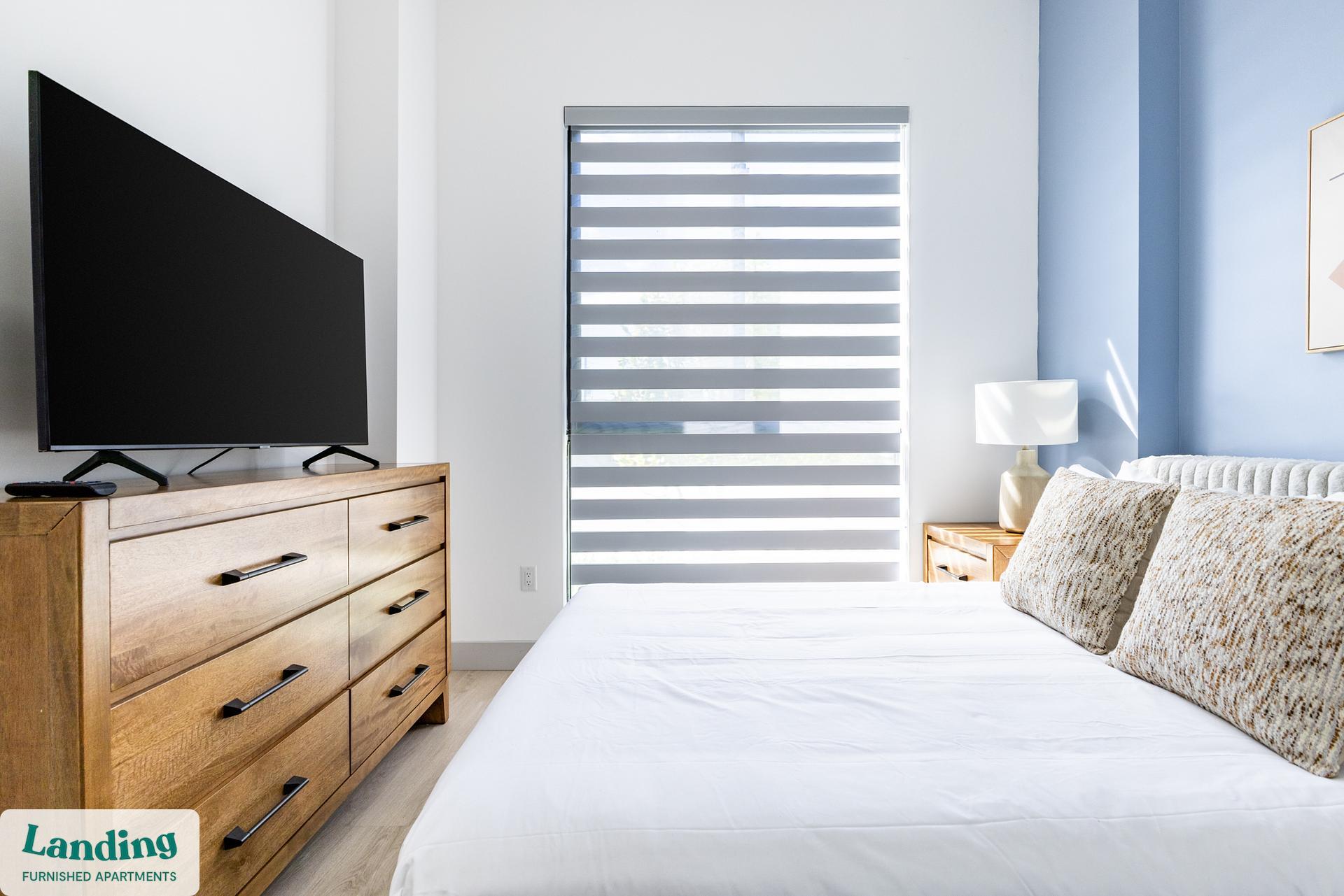 Building Photo - 1155 NE 126th St