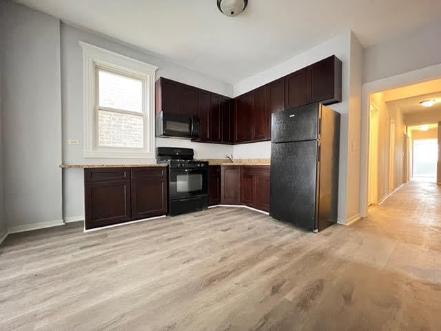 Building Photo - 2108 N Keeler Ave