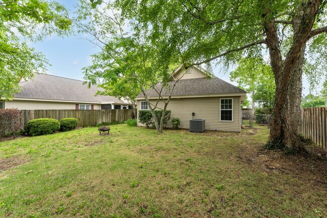 Building Photo - 808 Spy Glass Ct