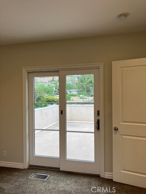 Building Photo - 57 Margate Square