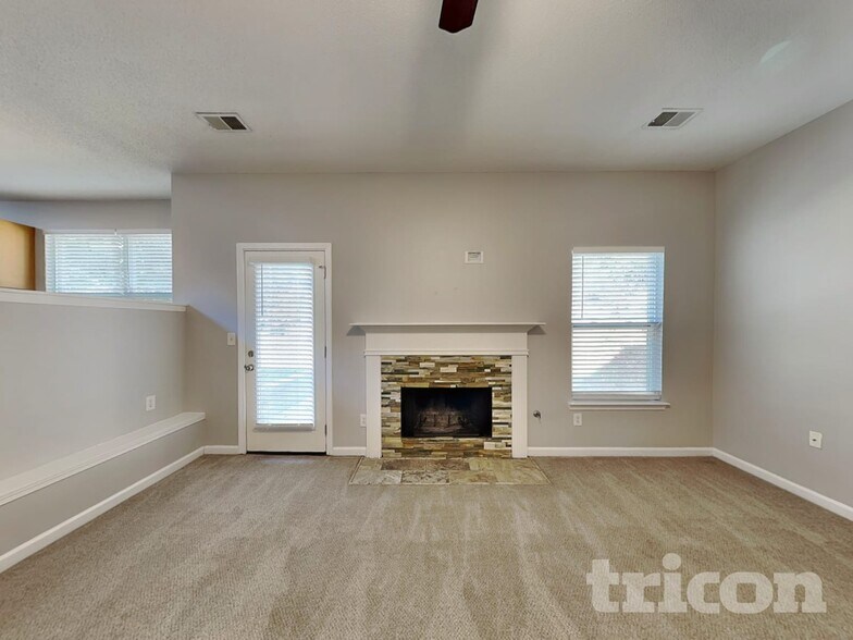 Building Photo - 2023 Reflective Waters Rd