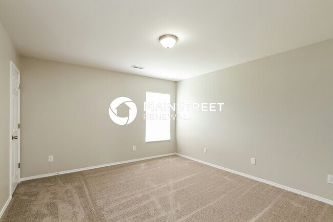 Building Photo - 3 Bedroom Pet-Friendly Home in HUNTERSVILLE, NC with Main Street Renewal