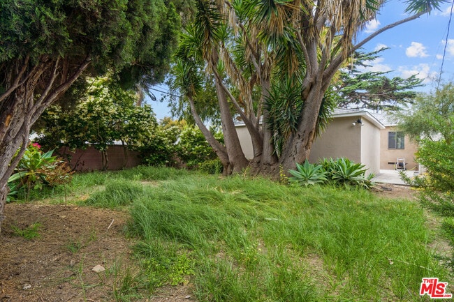 Building Photo - 3972 Keeshen Dr