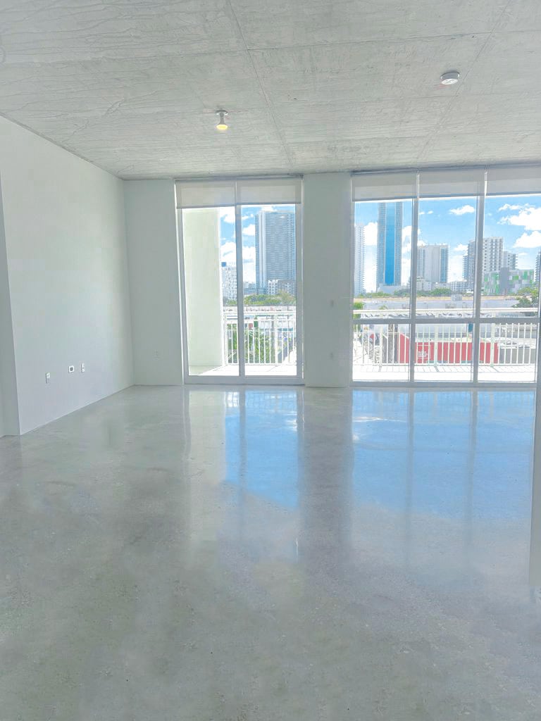 Building Photo - Cynergi Lofts at Wynwood