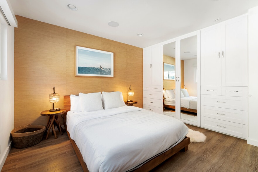 Building Photo - 20638 Pacific Coast Hwy