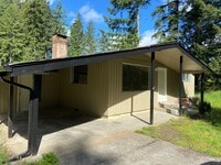 Building Photo - 2 Bedroom 1 bath with carport and yard