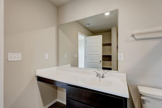 Building Photo - 11832 KAMERON Wy