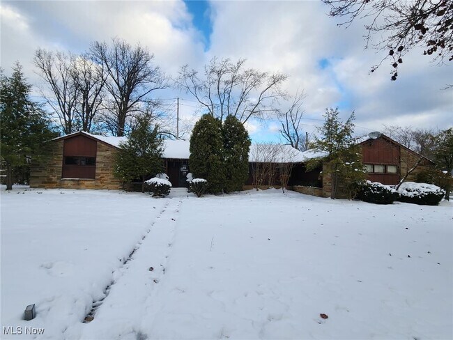 Building Photo - 23405 Ranch Rd