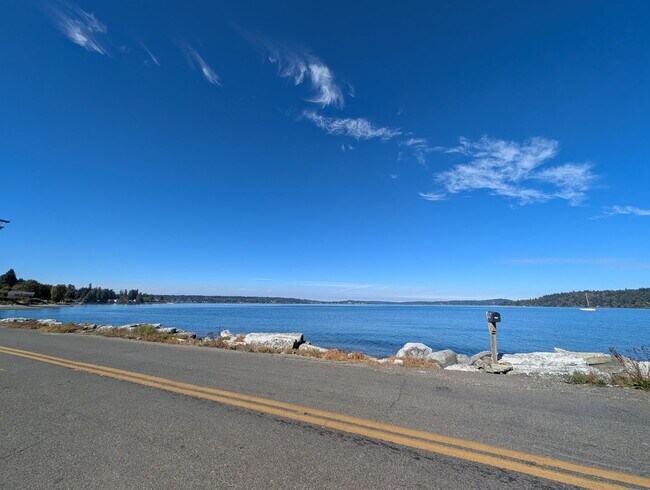 Building Photo - A Luxury Beachfront Lodge Awaits! For Rent...