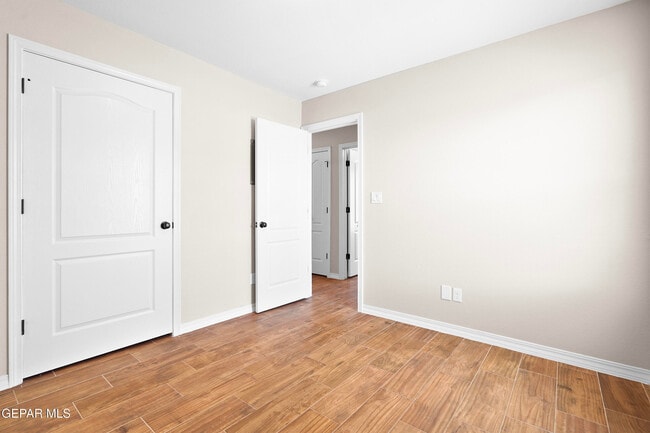 Building Photo - 8804 Eclipse St