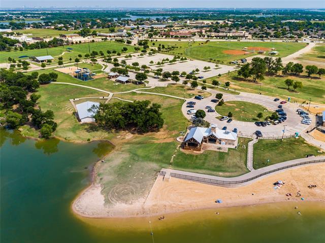 Building Photo - 1128 Lake Haven Dr