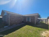 Building Photo - 5100 Hickory St