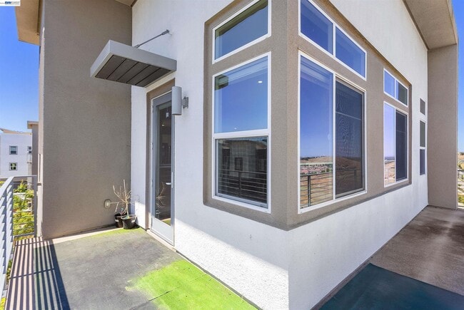 Building Photo - 151 Manly Terrace