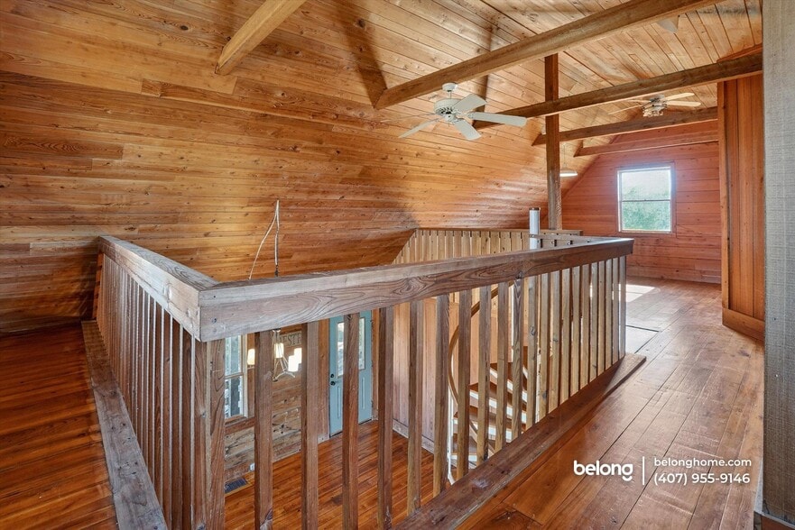 Building Photo - 1330 Niatross St