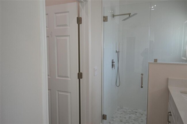 Building Photo - 6474 Taylor Ct