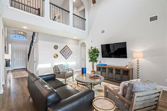 Building Photo - 2544 Granite Hill Dr