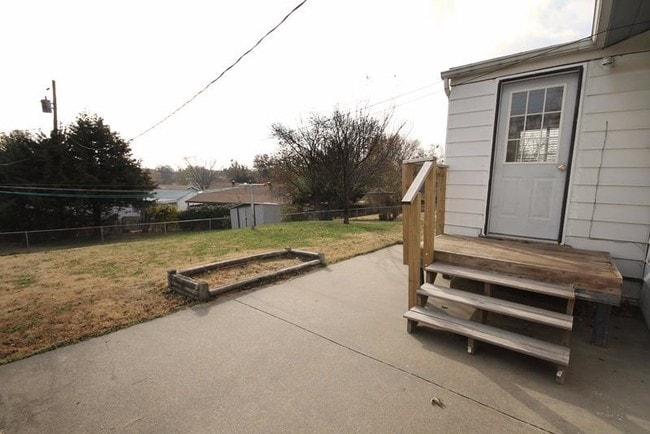 Building Photo - 1509 Bel Air Dr