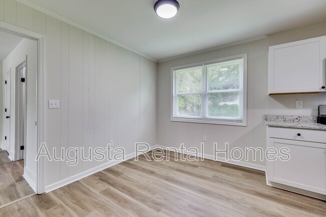 Building Photo - 3413 Charing Cross Ct